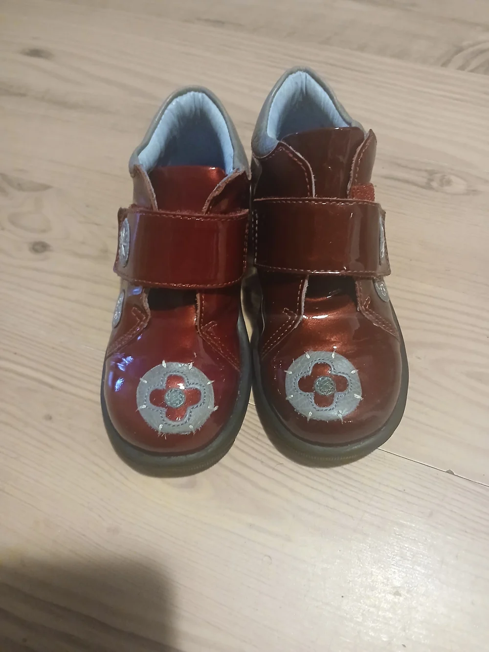 Umi Kids Patent Leather Red Velcro Flower Shoes